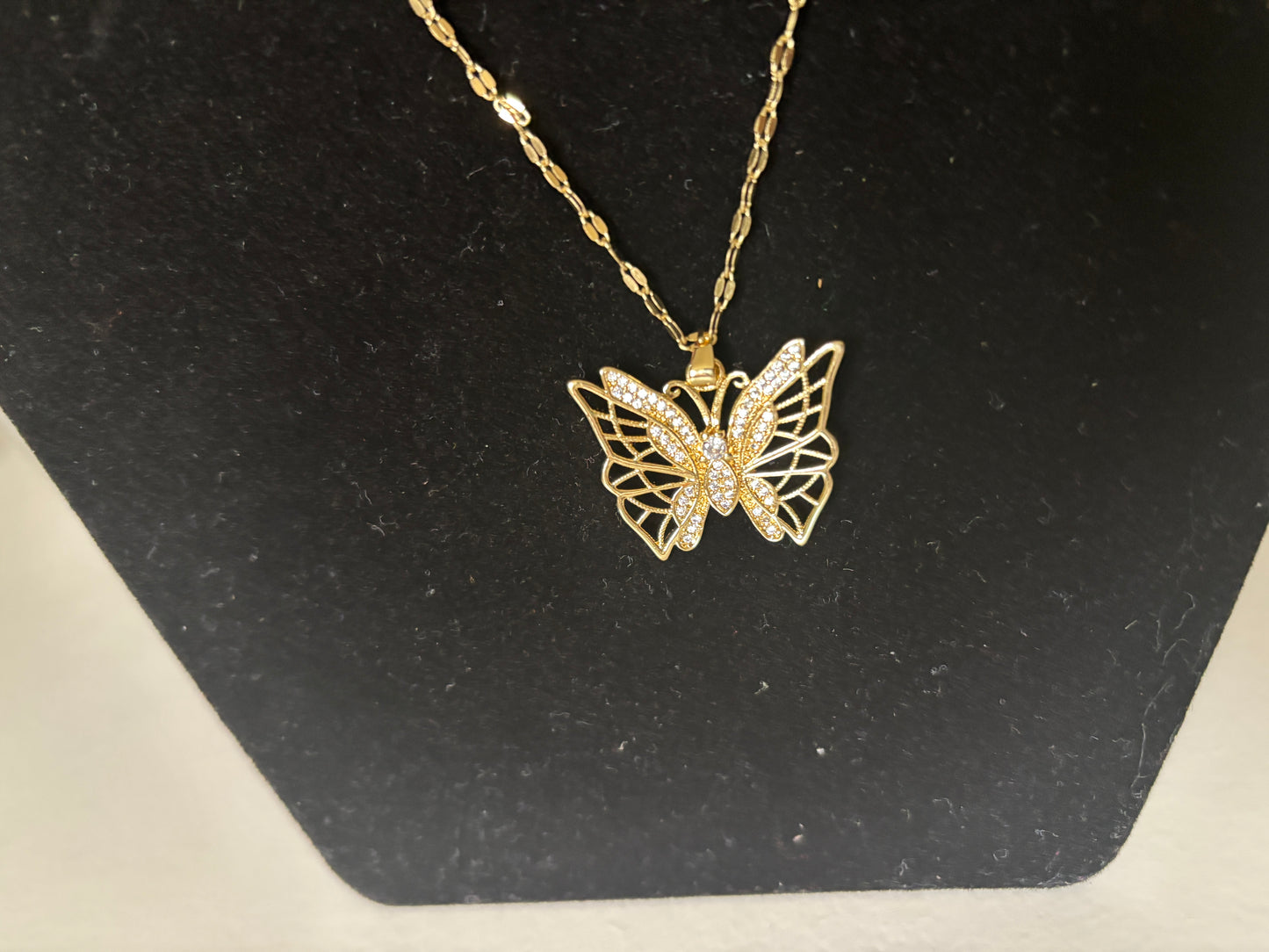 Collier papillon